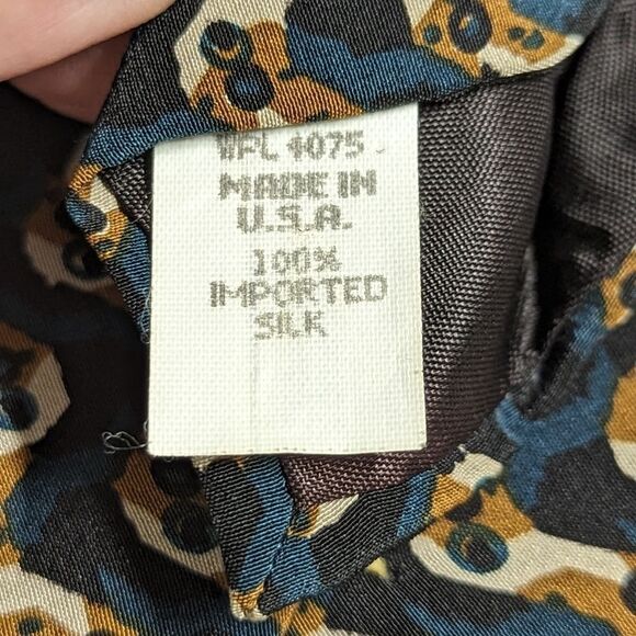 Vintage Men's Silk Tie From "Tie Tree of California"- Abstract Motif - Picture 4 of 10